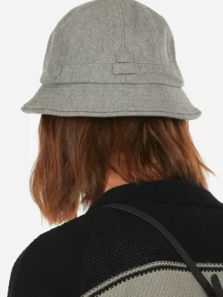 Men C2H4 007 - Curvilinear Hat
