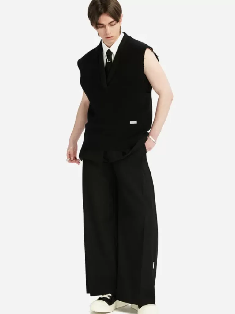 Men C2H4 005 - Deep V-Neck Knit Vest