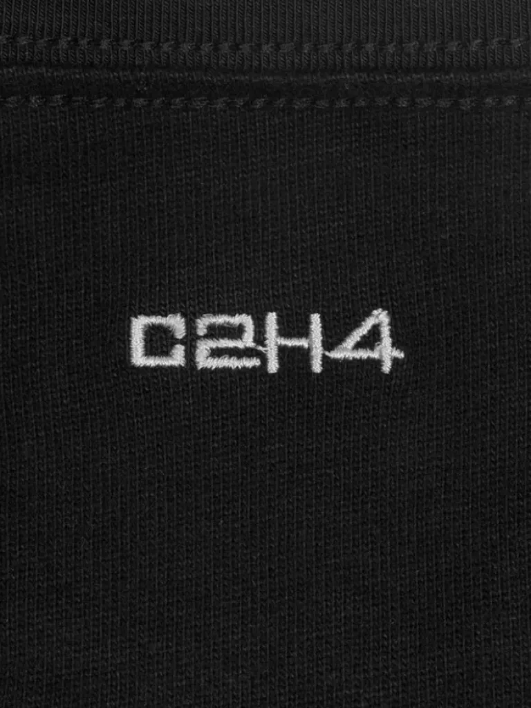 Men C2H4 006 - Deformation Logo T-Shirt