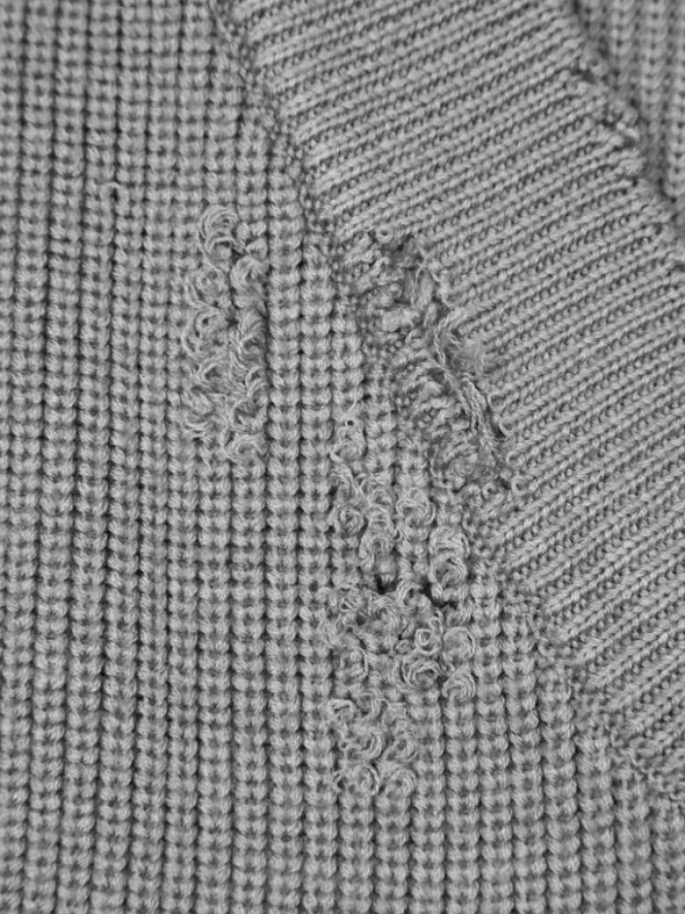 Men C2H4 006 - Distressed Knit Vest