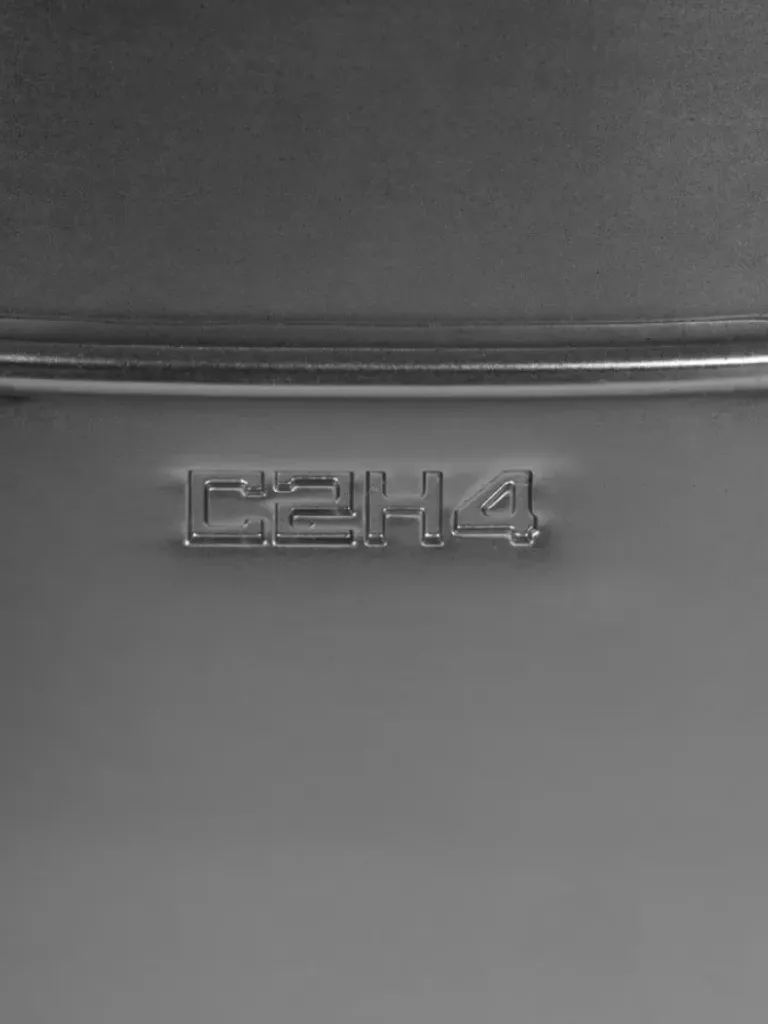 Women C2H4 006 - "Fermion" Alpha
