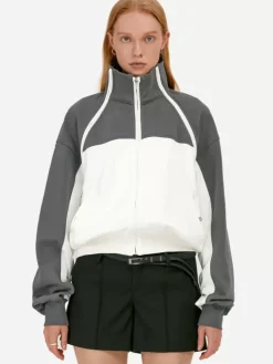 Women C2H4 007 - Linear Zippered Jumper