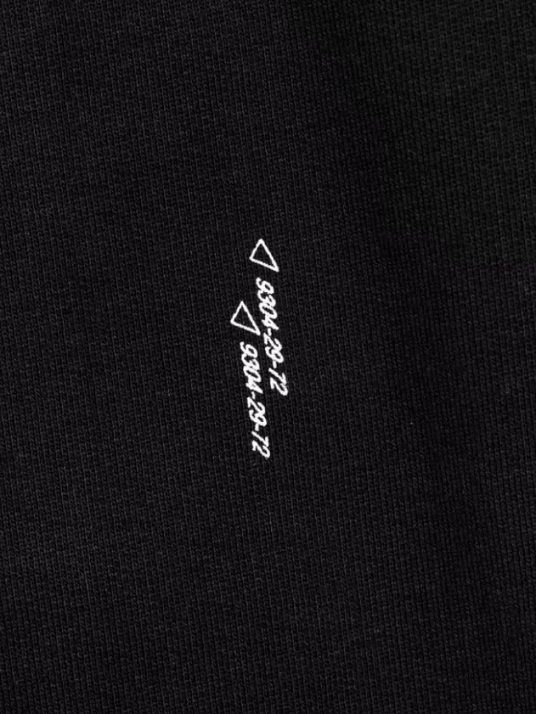 Men C2H4 002 - Metal Tag Hoodie