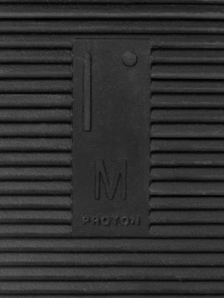 Men C2H4 005 - "Proton" Beta